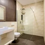 K&t Sea Side Luxury Pola