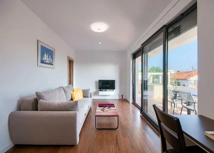 Πανσιόν K&t Sea Side Luxury Πούλα