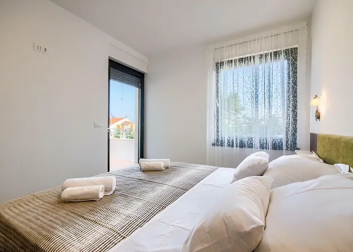 Πανσιόν K&t Sea Side Luxury 4*